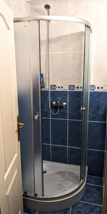 Cosy One Bedroom Flat With Free Parking & Wifi Клуж-Напока Екстер'єр фото
